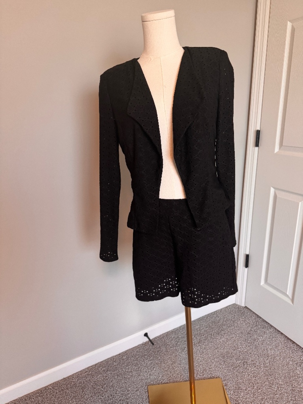 Title: WHBM Black Eyelet Blazer & Shorts Matching 2 Piece Set S/4